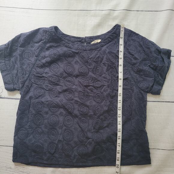 Jack Wills Size 10 Circle Embroidered Navy Short Sleeve Crop Top Keyhole Back - Picture 4 of 9
